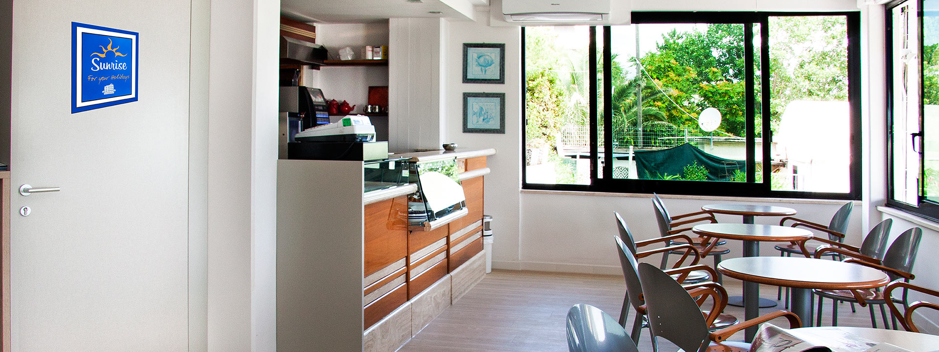 residence con spiaggia privata marche